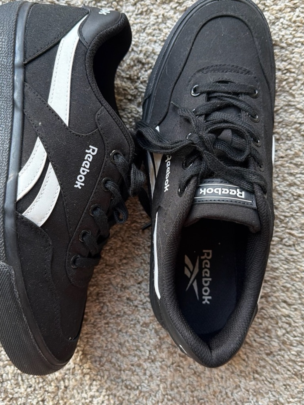 Reebok Classic Black Low-Top Sneakers - Picture 2 of 6